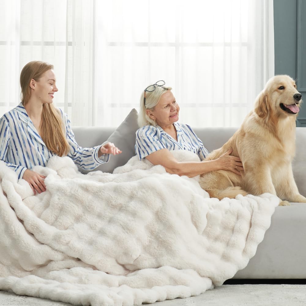 Cozy Bliss Cow Print Faux Fur Throw Blanket for Couch, Fuzzy Soft Plush Thick Bubble Blanket for Sofa Bedroom Living Room, 50x60 Inches