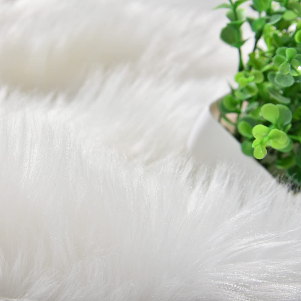 Goolela White Round Rug 4ft Circle Fluffy Fuzzy Sheepskin Rug for Bedroom Bedside Living Room Dorm Furry Shag Faux Fur Carpet