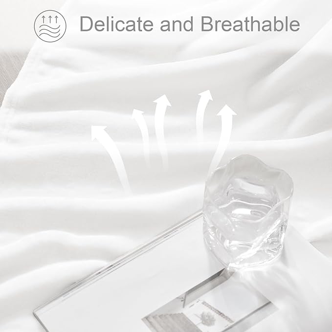 Exclusivo Mezcla Soft Fleece Blanket Twin Size for Bed, Pure White