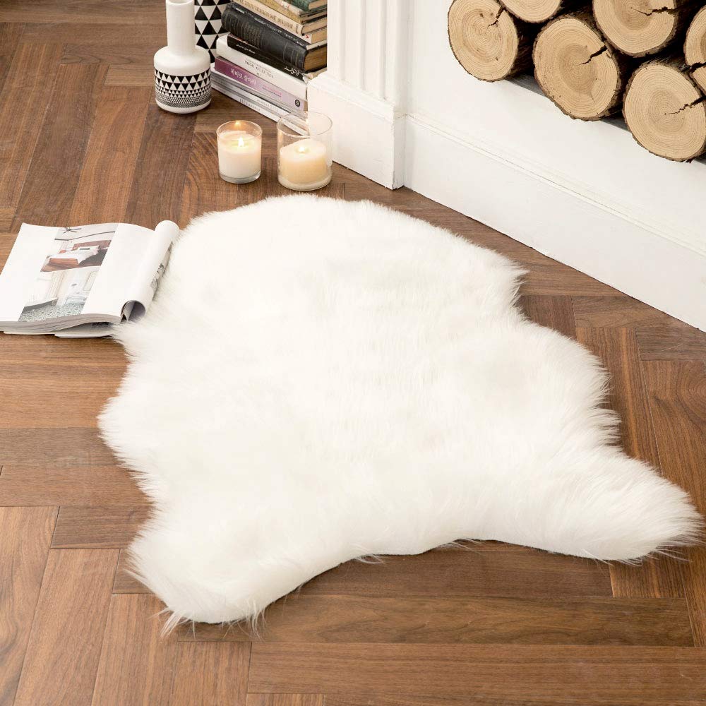 MIULEE Fluffy Area Rug 2x3 ft Faux Fur Sheepskin Rug for Bedroom White