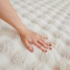 Creamy White Rabbit Plush Rug 2'x3', Fluffy Faux Fur Shaggy Area Rug for Nursery, Kids Room Decor, Soft Fuzzy Carpet for Living Room, Bedroom, Teen Girls Room
