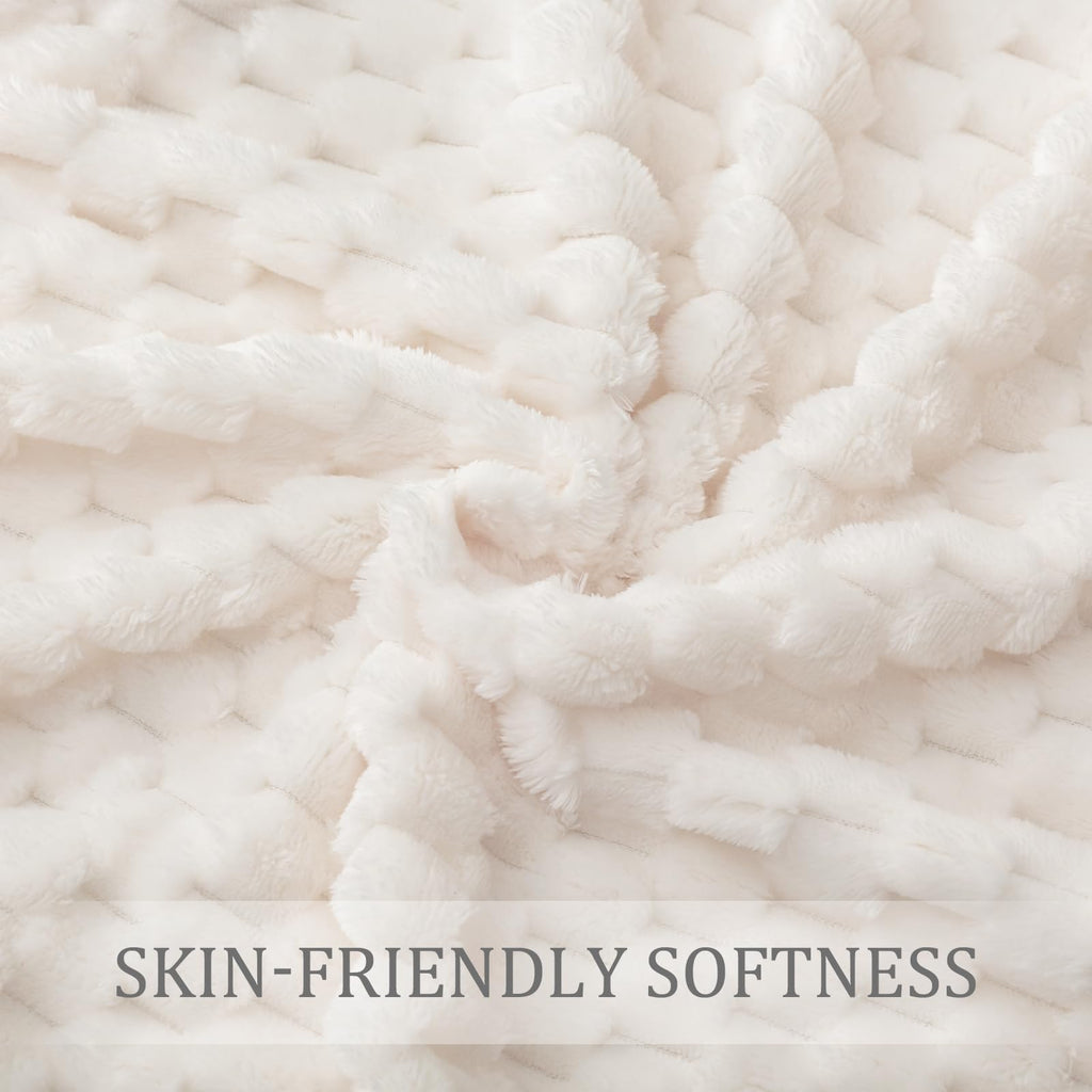 Exclusivo Mezcla Large 3D Fleece Throw Blanket for Couch, Ivory