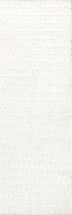 nuLOOM Nia White/Ivory, 2'6" x 10', Cozy Shag, Fluffy and Soft, High Traffic, Stain Resistant, Easy Clean, Durable Machine Washable Runner for Bedroom, Living Room, Dining, Den, Foyer, Entryway