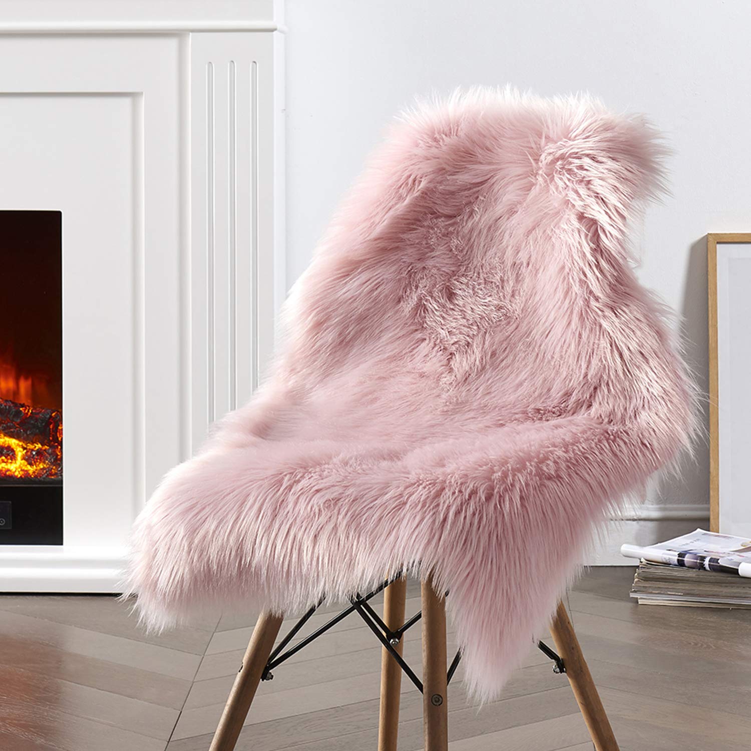 Ciicool Faux Sheepskin Rug Soft Faux Fur Rugs Pink Fluffy Rugs 2x3 Feet