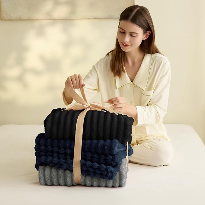 HIMEET Grey King Size Blanket for Bed, 300GSM Ribbed Fleece, 108 x 90 in