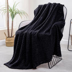 Exclusivo Mezcla Fleece Throw Blanket for Couch and Bed, 50x70 Inches Soft Cozy Jacquard Flannel Blankets, Lightweight Fuzzy Plush Warm Throws for Women, Black