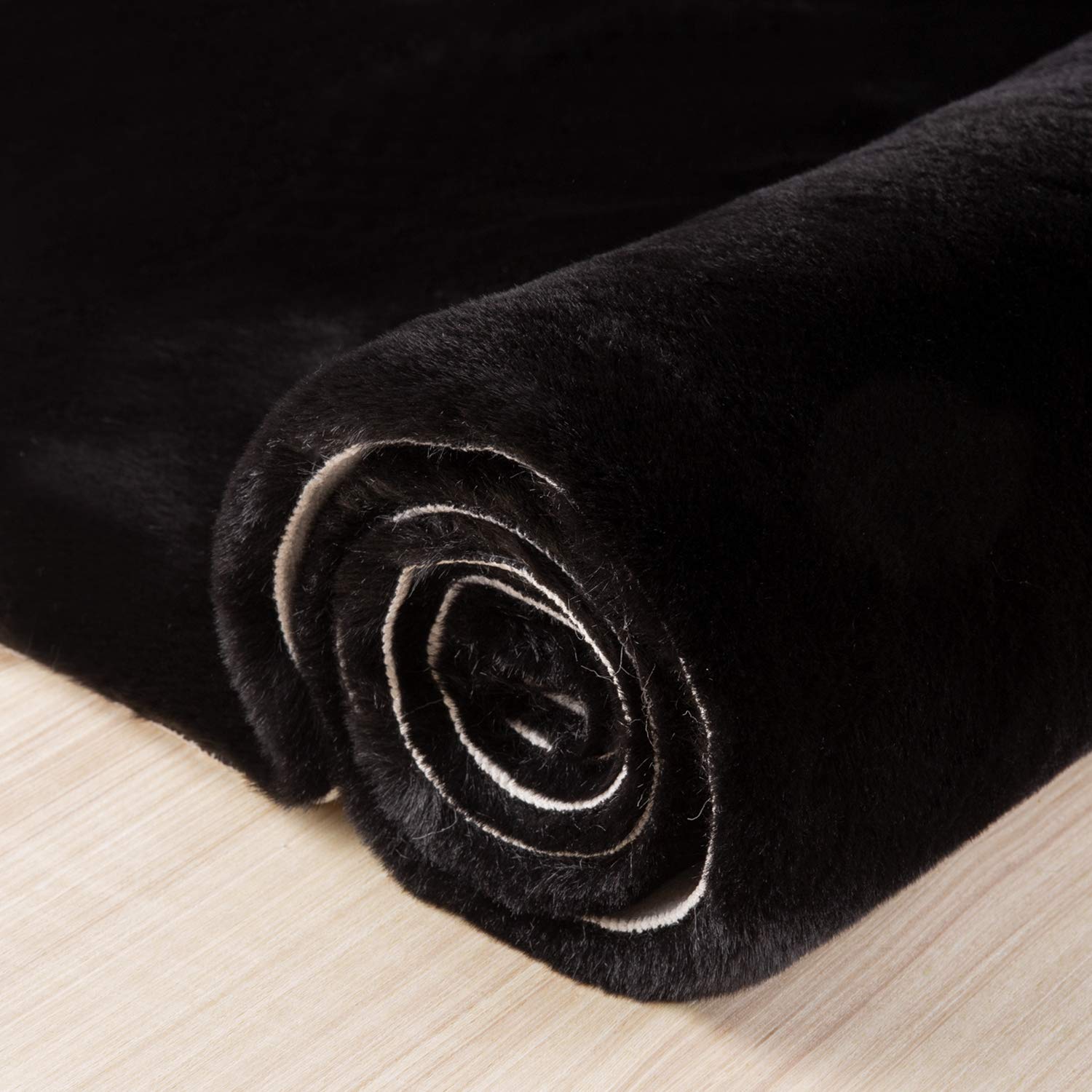 Ashler Faux Fur Rug, Ultra Soft Faux Rabbit Fur, Black Area Rugs, 3 x 5 Feet Rectangle, Machine Washable Nursery Decor Throw Rugs for Bedroom, Kids Room, Living Room