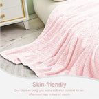 Exclusivo Mezcla Fleece Throw Blanket for Couch and Bed, 50x70 Inches Soft Cozy Jacquard Flannel Blankets, Lightweight Fuzzy Plush Warm Throws for Women, Light Pink