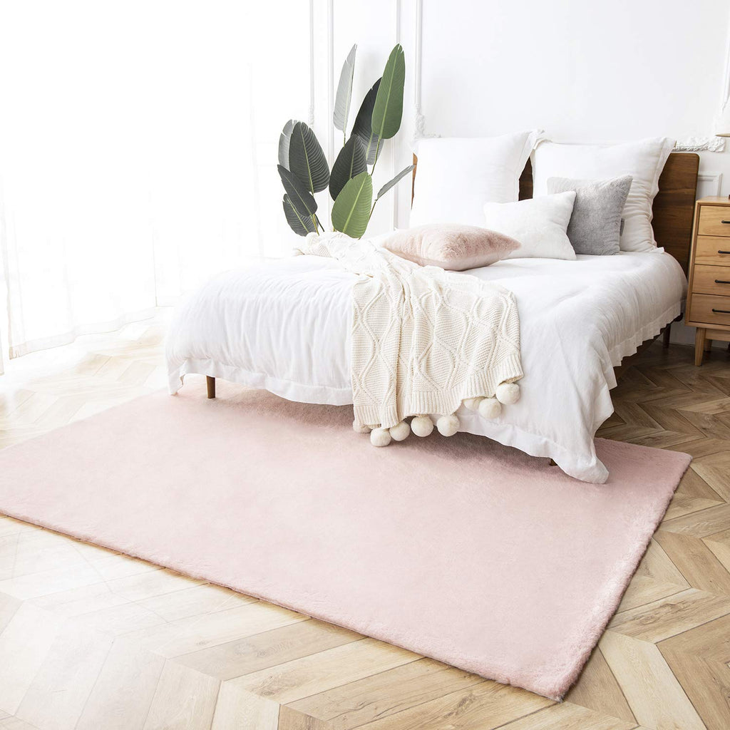 Ashler Faux Fur Rug, Ultra Soft Faux Rabbit Fur, Pink Area Rugs, 5 x 7 Feet Rectangle, Machine Washable Nursery Decor Throw Rugs for Bedroom, Kids Room, Living Room