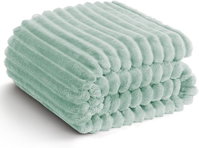 HIMEET Sage Green Throw Blanket for Couch, 300GSM Ribbed, 50 x 60 Inches