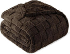 Exclusivo Mezcla Twin Size Flannel Fleece Blanket, Super Soft and Warm Lightweight Checkered Pattern Blankets for All Seasons, 60x80 Inches, Coffee