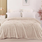 Exclusivo Mezcla Fleece Queen Blanket for Bed, Extra Large Fuzzy Camel Bed Blankets, Soft Cozy Plush Sofa Throws for All Seasons, 90x90 Inches