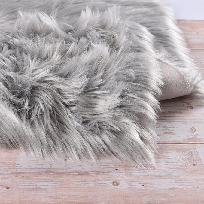 ORINOVA Light Silver Gray Faux Washable Shaggy Fur Rugs for Bedroom Plush Area Rugs for Living Room 2x3 Nursery Rug Home Room Décor