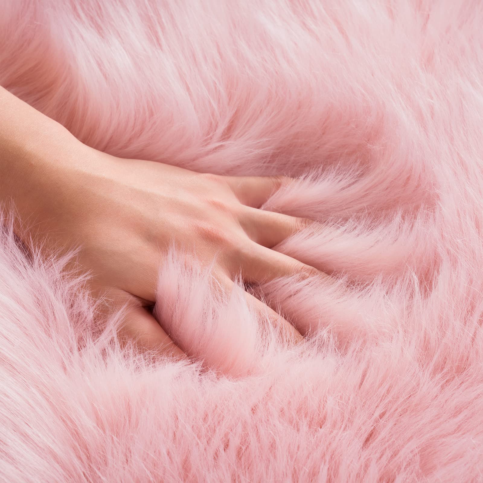 Ciicool Faux Sheepskin Rug Soft Faux Fur Rugs Pink Fluffy Rugs 2x3 Feet