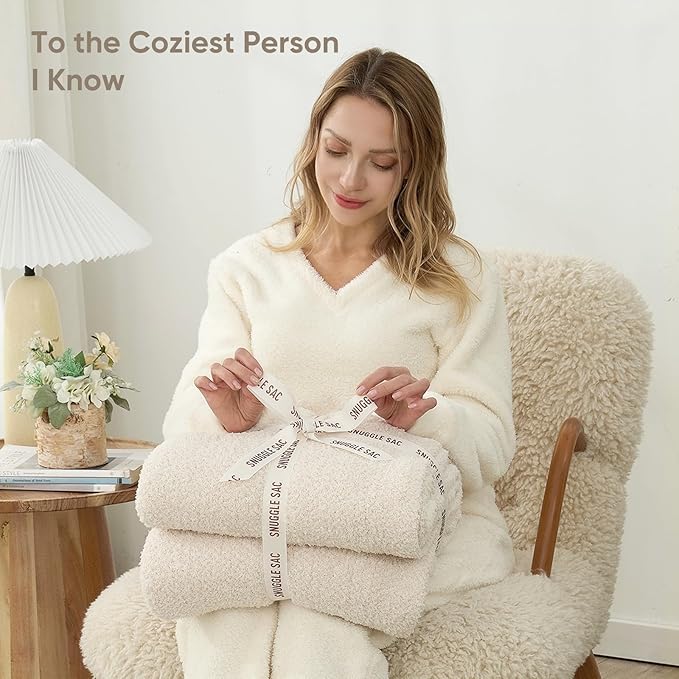 Snuggle Sac Queen Size Oversized Super Soft Bed Blanket - Warm & Cozy Knit Fuzzy Microfiber Blankets in Heather Ivory, 90 x 90