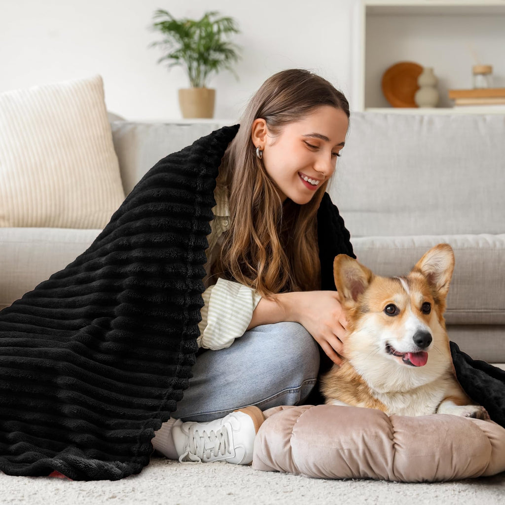 BEDELITE Ribbed Jacquard Black Fleece Throw Blanket for Couch, 50x70 Inch