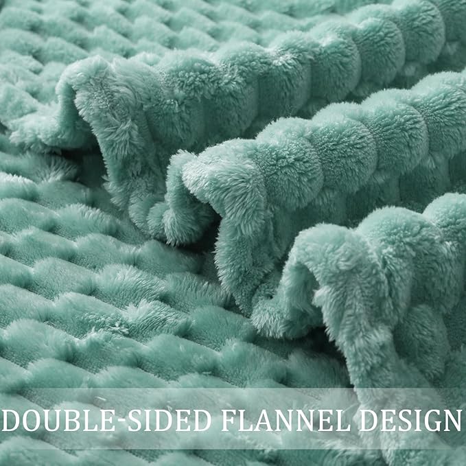 Exclusivo Mezcla 3D Fleece Twin Size Blanket for Bed, Celadon