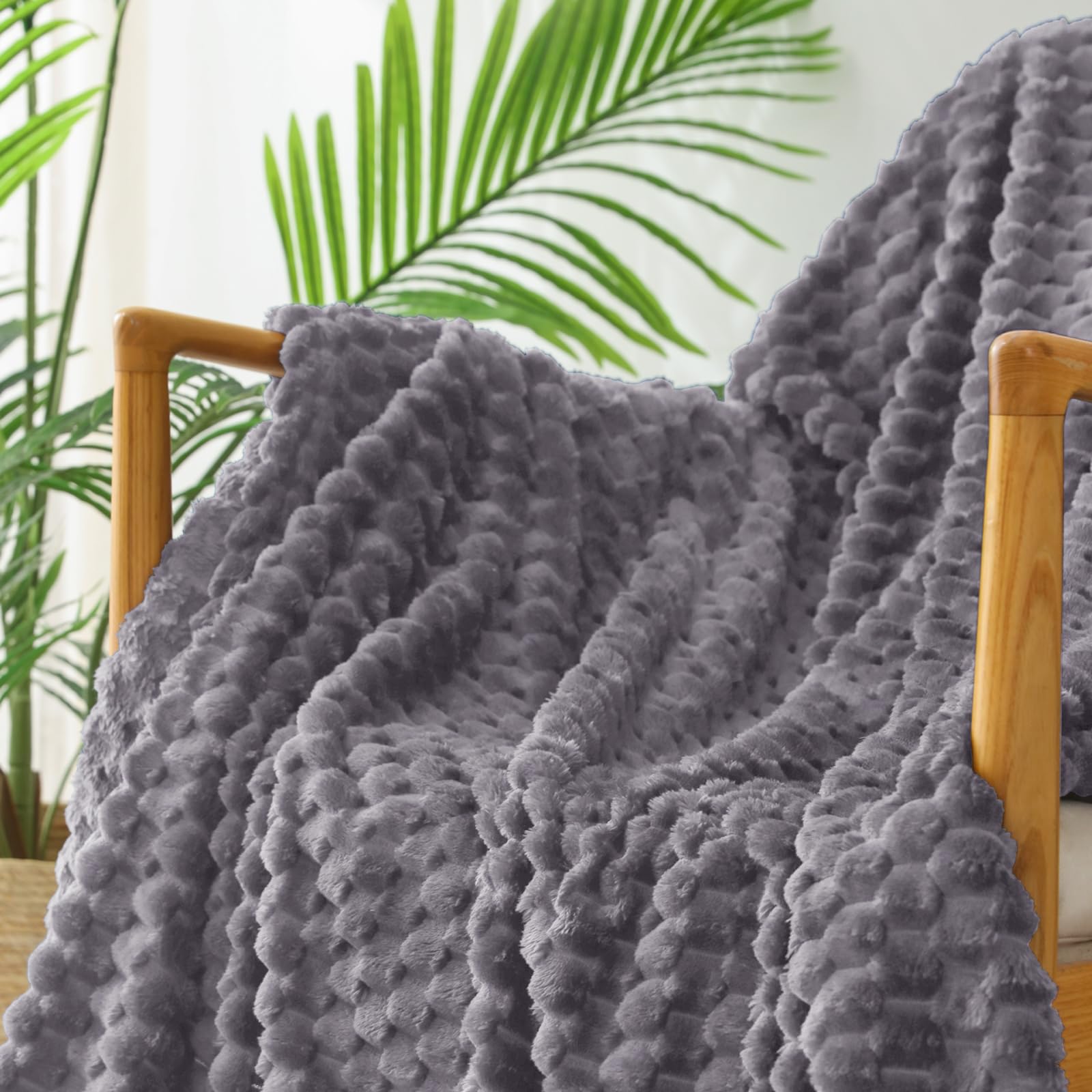 Exclusivo Mezcla 3D Fleece California King Blanket for Bed, Grey