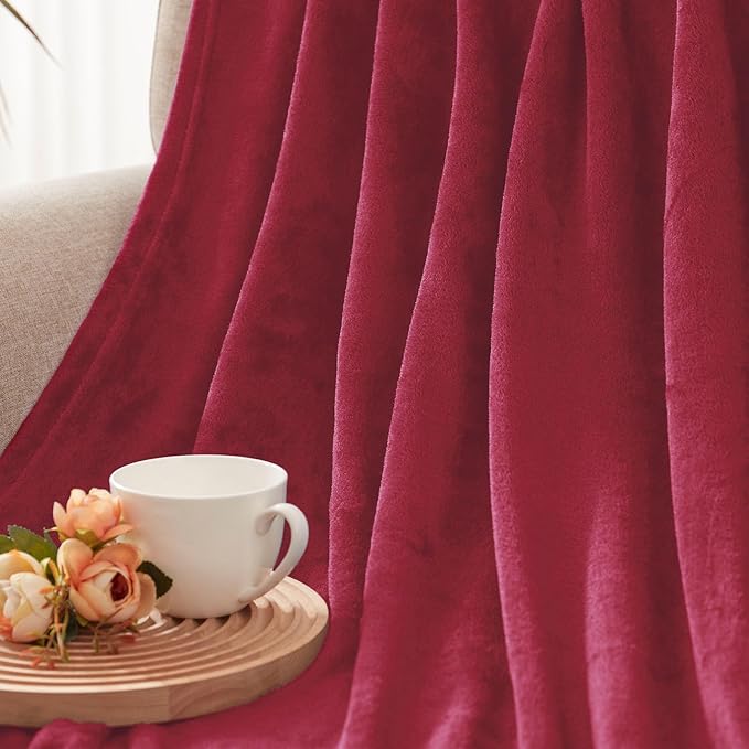 Exclusivo Mezcla Soft Fleece Blanket Twin Size for Bed, Deep Red
