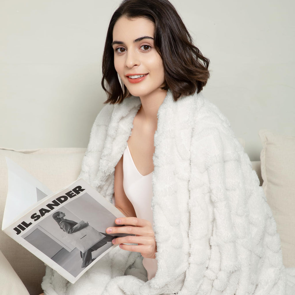 Aganear Fleece Throw Blanket for Couch Sofar 50"x60" White