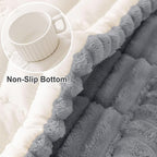 hyha Couch Cover for Dogs, Washable Non Slip Plush Flannel Sofa Protector