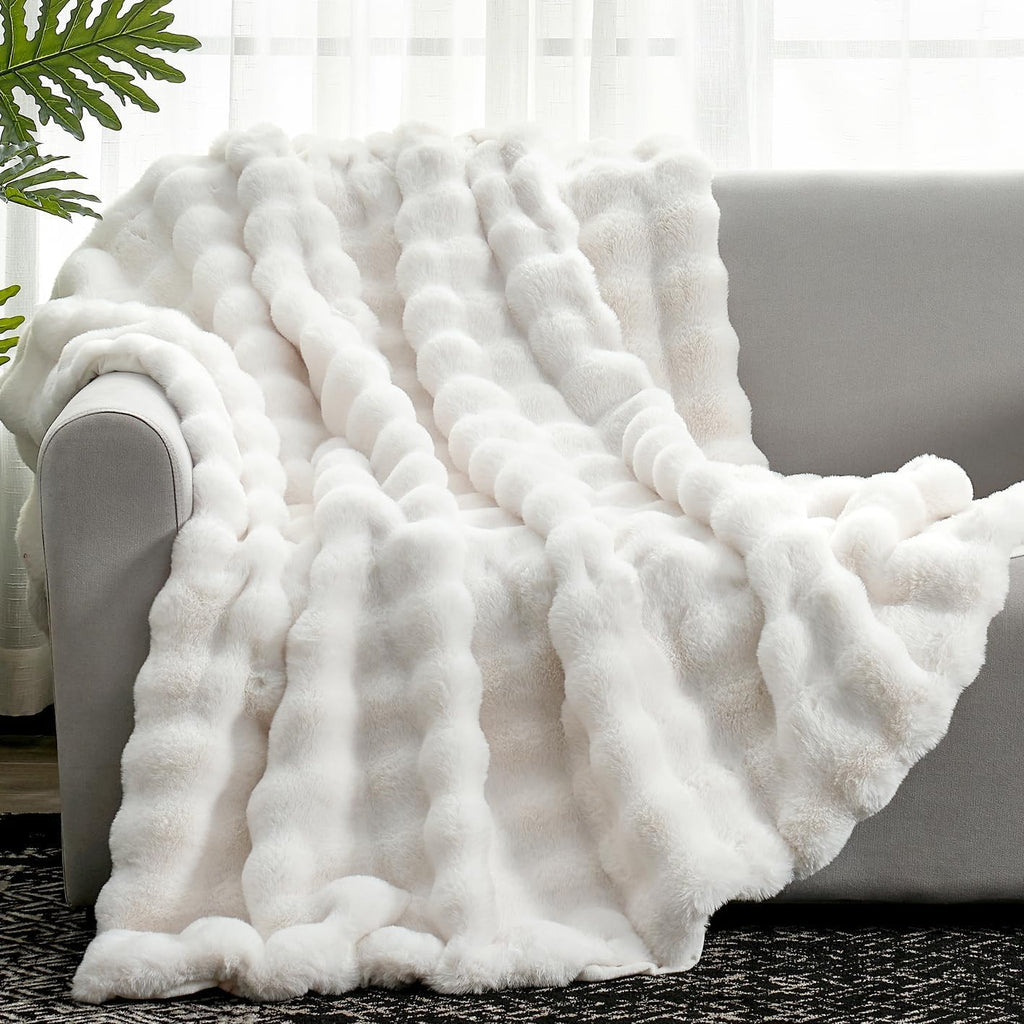 Cozy Bliss Cow Print Faux Fur Throw Blanket for Couch, Fuzzy Soft Plush Thick Bubble Blanket for Sofa Bedroom Living Room, 50x60 Inches