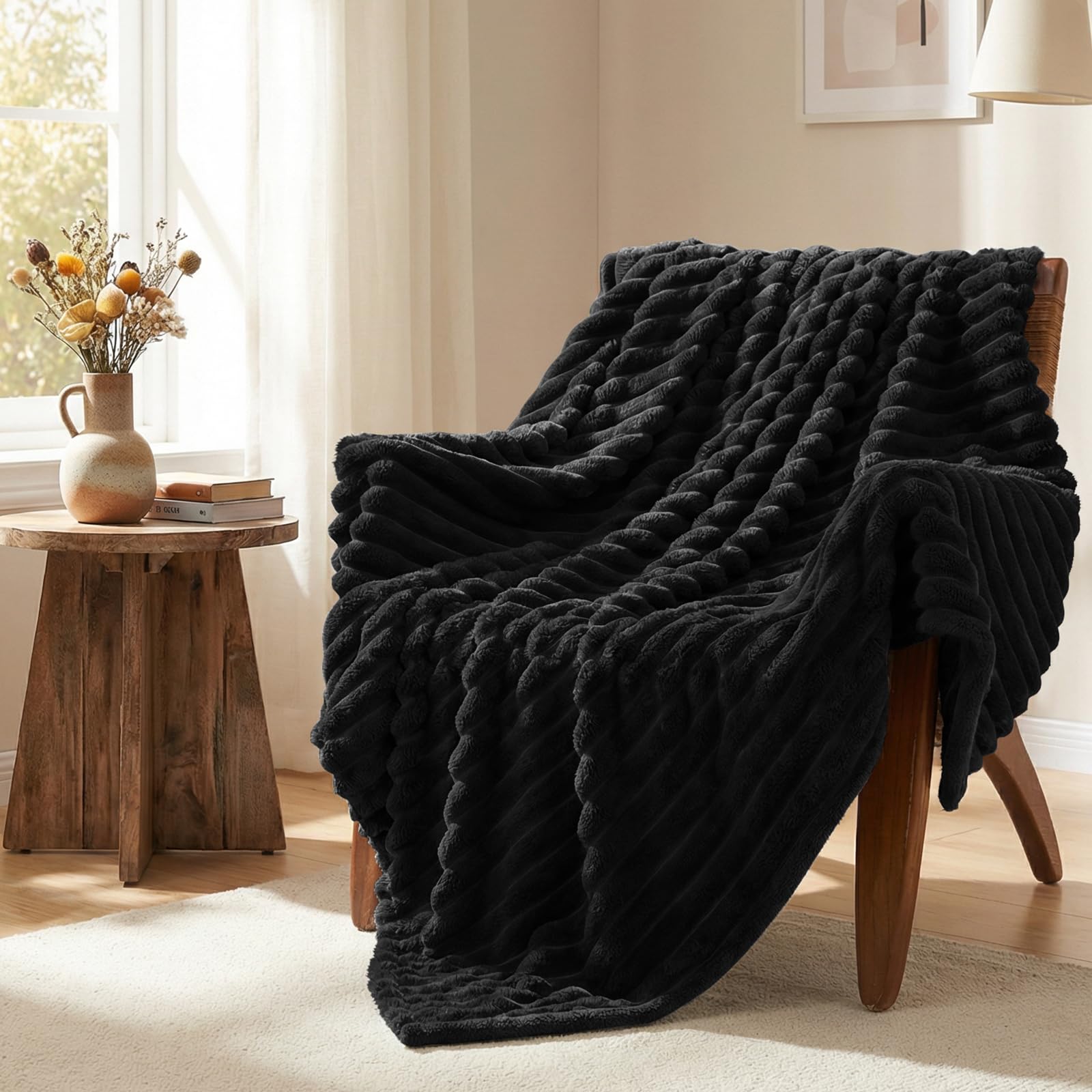 HIMEET Black King Size Blanket for Bed, 300GSM Ribbed Fleece, 108 x 90 in