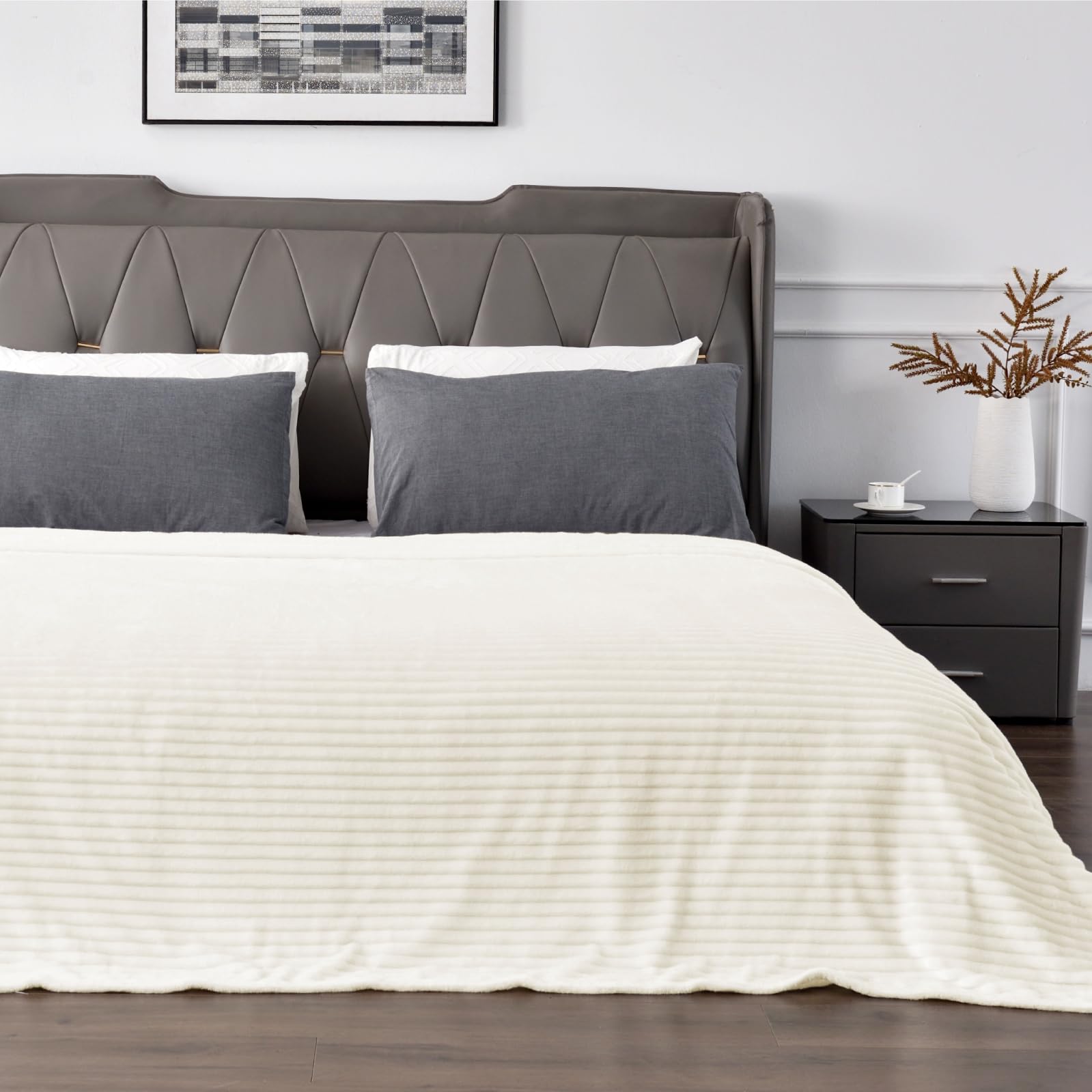 BEDELITE 3D Ribbed Jacquard Cream Blankets Queen Size for Bed, 90x90 Inch