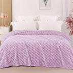 Exclusivo Mezcla Fleece King Blanket for Bed, Extra Large Fuzzy Lilac Purple Bed Blankets, Soft Cozy Plush Sofa Throws for All Seasons, 90x104 Inches