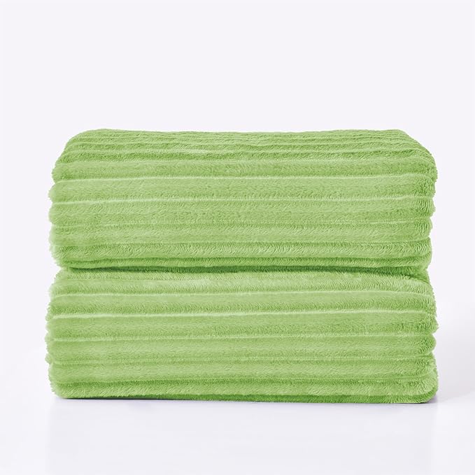 BEDELITE Fleece Blanket King Size – 3D Ribbed Jacquard Soft and Warm Decorative Fuzzy Blankets – Cozy, Fluffy, Plush Lightweight Throw Blankets for Couch, Bed, Sofa(Sage Green, 108x90 inches)