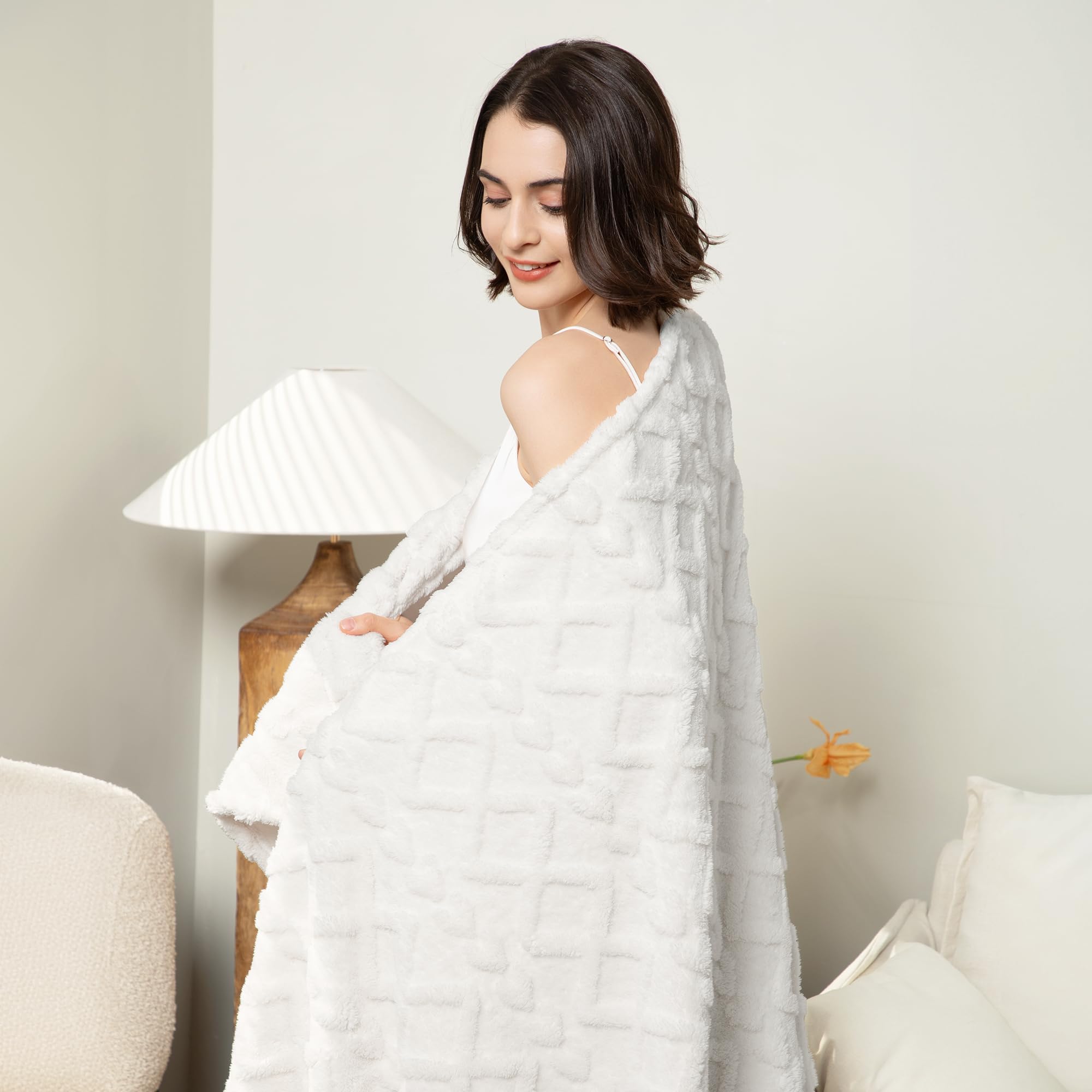 Aganear Fleece Throw Blanket for Couch Sofar 50"x60" White
