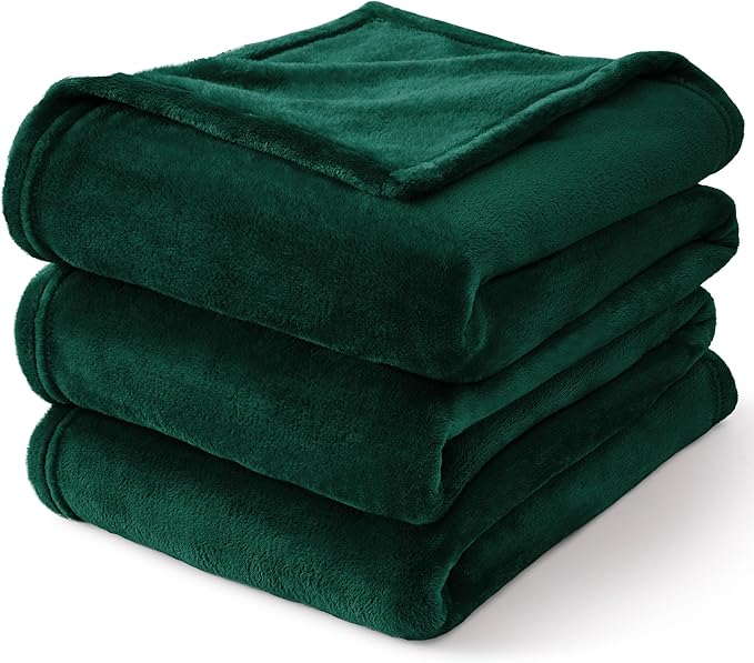 BEDELITE Fleece Blanket King Size Blankets for Bed, Luxury Plush Cozy Fuzzy Blanket 108x90 inches, Super Soft Warm Lightweight Throw Blanket All Seasons Suitable, Forest Green
