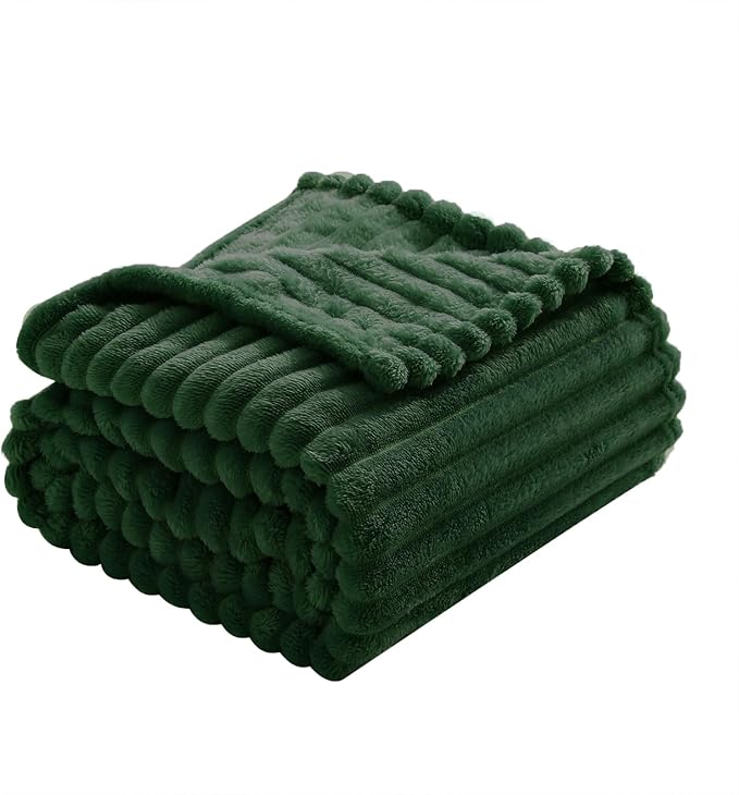Linecooo Green Fleece Throw Blanket 90”×90” for Couch Sofa Livingroom