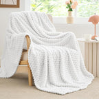 BEDELITE Fleece Blanket Twin Size for Bed Couch, 3D Jacquard Decorative White Throw Blanket, Soft and Cozy Warm Plush Fuzzy Throw All Seasons Suitable, 60x80Inches