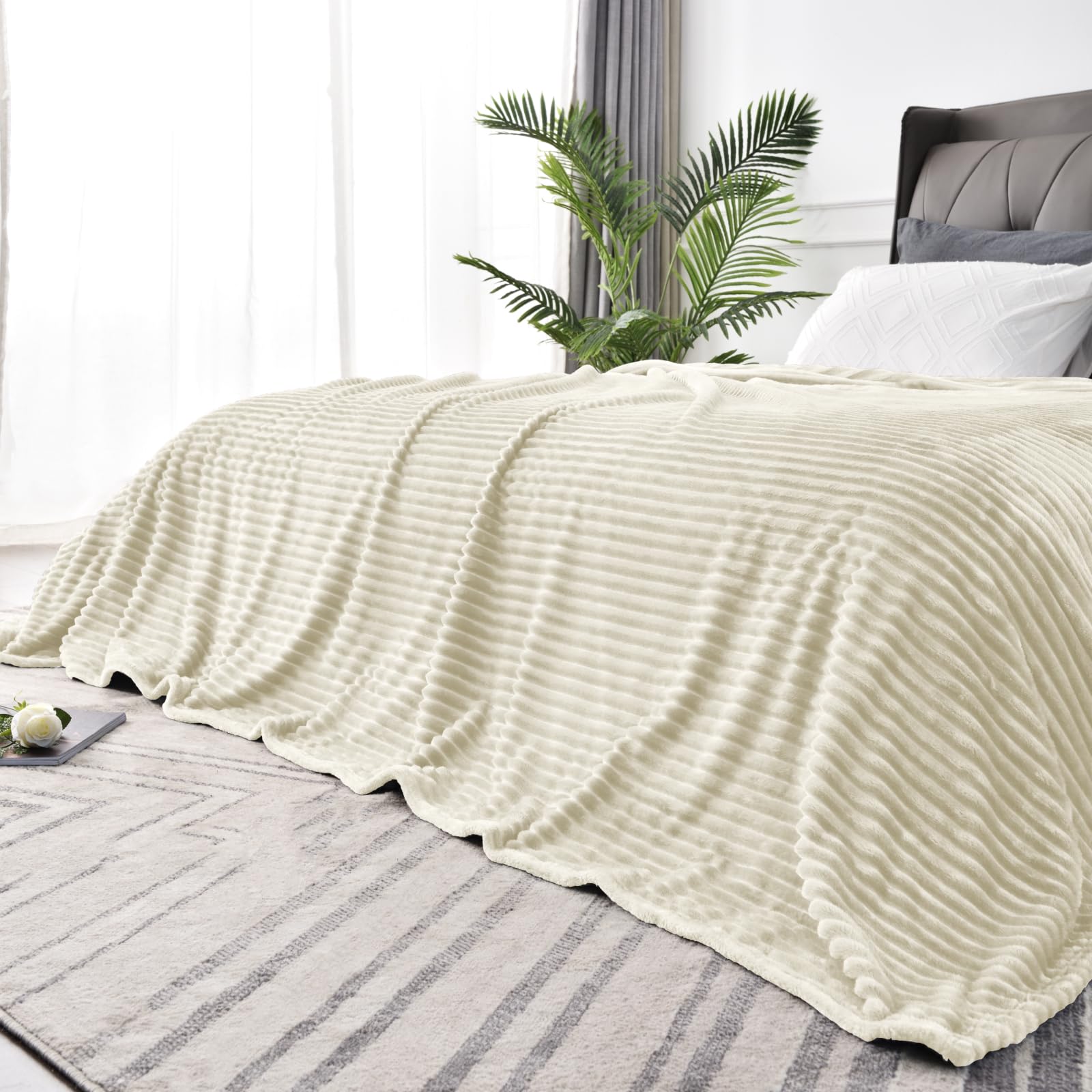 BEDELITE 3D Ribbed Jacquard Beige Blankets Queen Size for Bed, 90x90 Inch