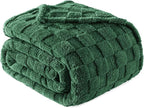 Exclusivo Mezcla Twin Size Flannel Fleece Blanket, Super Soft and Warm Lightweight Checkered Pattern Blankets for All Seasons, 60x80 Inches, Forest Green