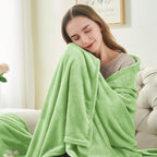 BEDELITE Fleece Blanket Grass Green Throw Blankets for Couch & Bed, Luxury Plush Cozy Fuzzy Blanket 50" x 60", Super Soft Warm Lightweight Throw Blanket for Travel Camping