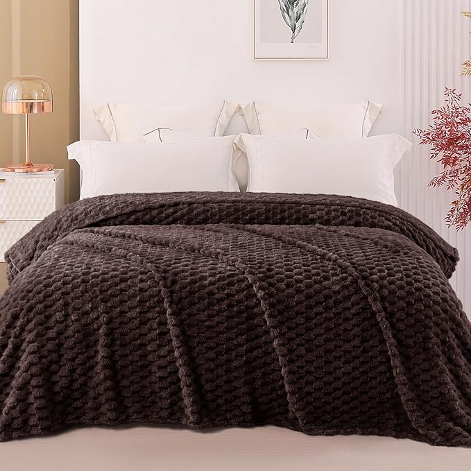 Exclusivo Mezcla Fleece Twin Blanket for Bed, Extra Large Fuzzy Coffee Bed Blankets, Soft Cozy Plush Sofa Throws for All Seasons, 60x80 Inches