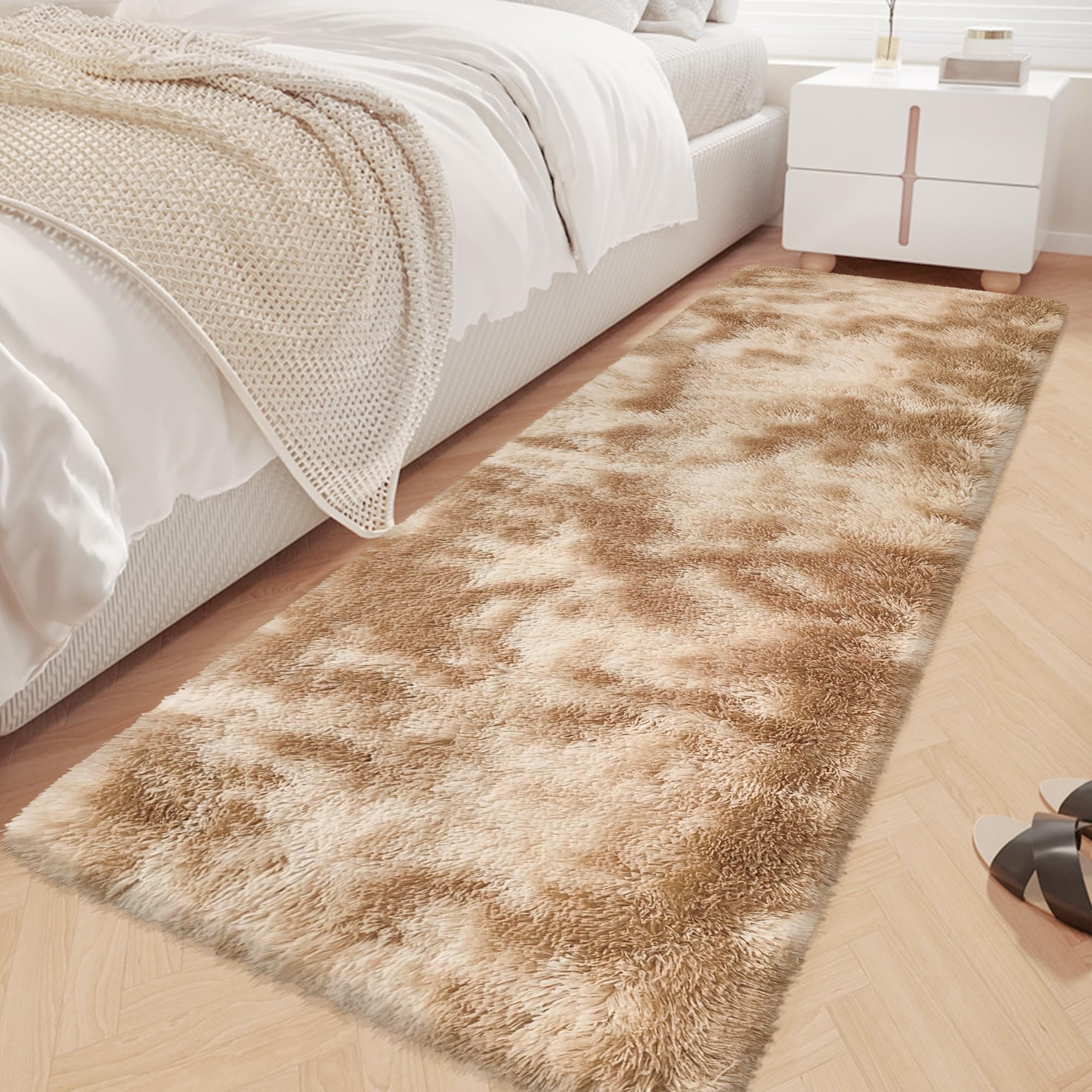 JiaoBaba Super Soft Fluffy Living Room Area Rugs 2x6 ft Tie-Dyed Beige Shaggy Furry Carpet Washable Non-Slip Floor Rug Bedroom Bedside Nursery Rug Fuzzy Girls Boy Reduce Noise Dorm Home Decor