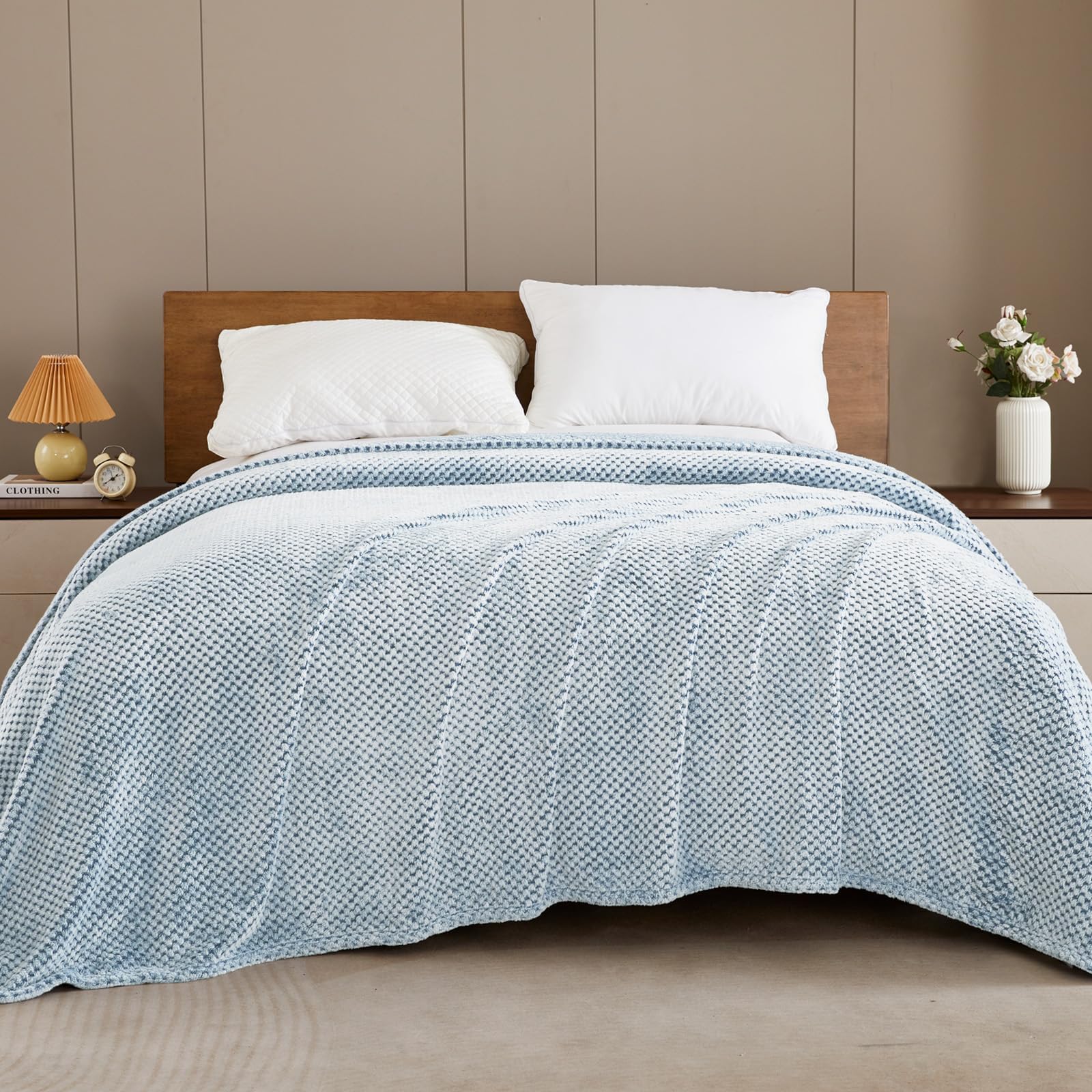 Exclusivo Mezcla Soft Waffle Fleece Bed Blanket King Size, Heather Blue