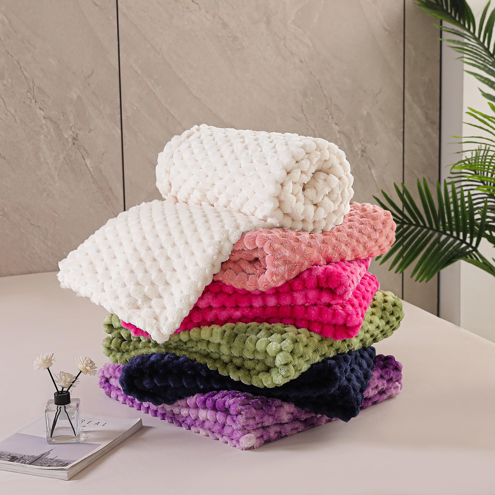 Exclusivo Mezcla 3D Fleece King Size Blanket for Bed, Burnt Orange