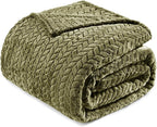 Exclusivo Mezcla Fleece Queen Size Blanket for Bed, 90x90 Inches Soft Cozy Jacquard Flannel Blankets, Lightweight Fuzzy Plush Warm for Women, Olive Green
