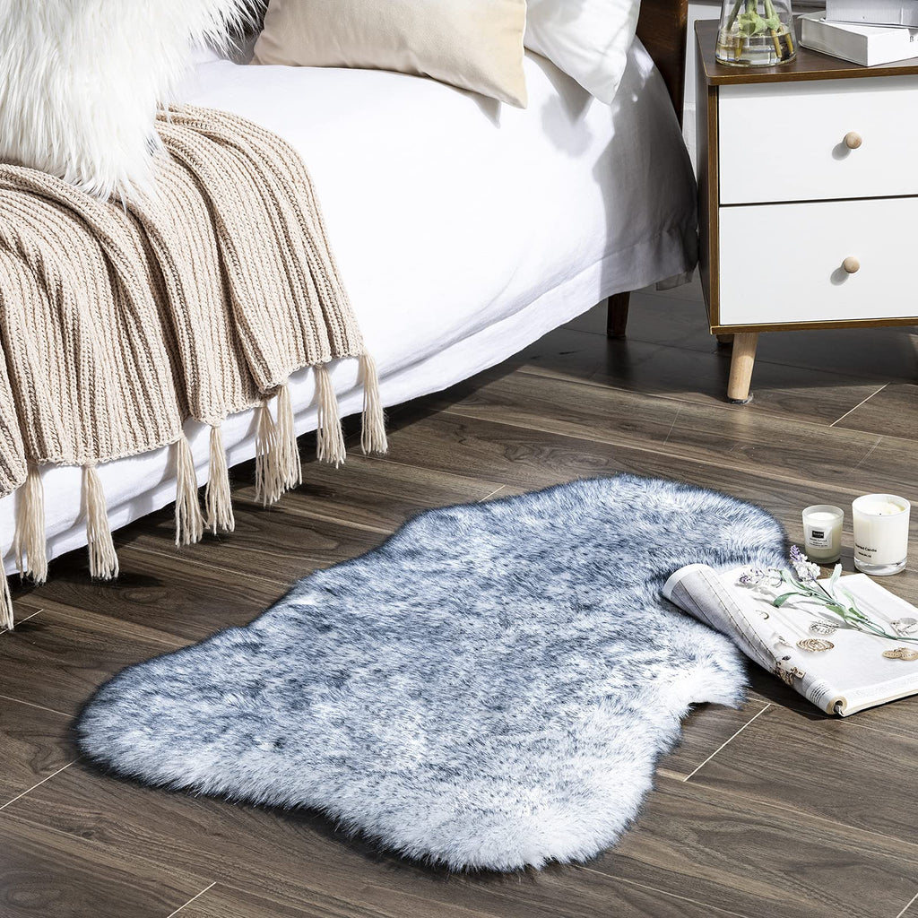 Ashler HOME DECO Soft Faux Fox Fur Rug Chair Couch Cover Area Rug for Bedroom Floor Sofa Living Room White Blue 2 x 2.8 ft