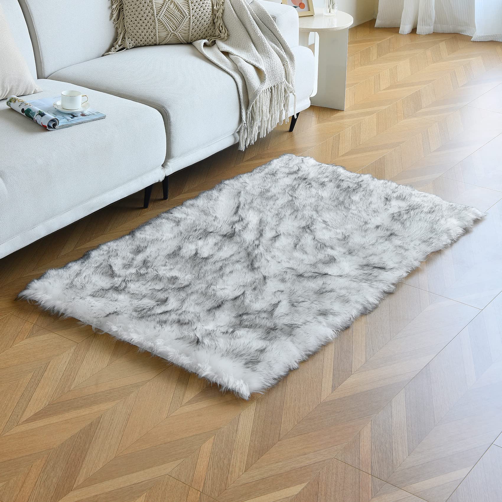 duduta White Black Faux Sheepskin Fur Rug 3x5 ft, Fluffy Carpet Rug