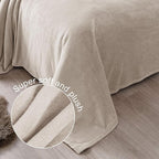 Exclusivo Mezcla Fleece Blankets Queen Size for Bed, Super Soft and Warm, All Season, Cozy, Plush, Lightweight, 90x90 Inches, Camel