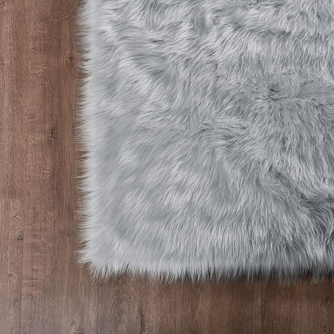 Goolela Grey Area Rug 8x10 Gray Fluffy Fuzzy Furry Rug for Living Room Bedroom Faux Sheepskin Fur Shaggy Rectangle