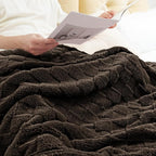 Exclusivo Mezcla Fleece Throw Blanket for Couch,Super Soft and Warm Lightweight Checkered Pattern Blankets for All Seasons, 50x60 Inches, Coffee