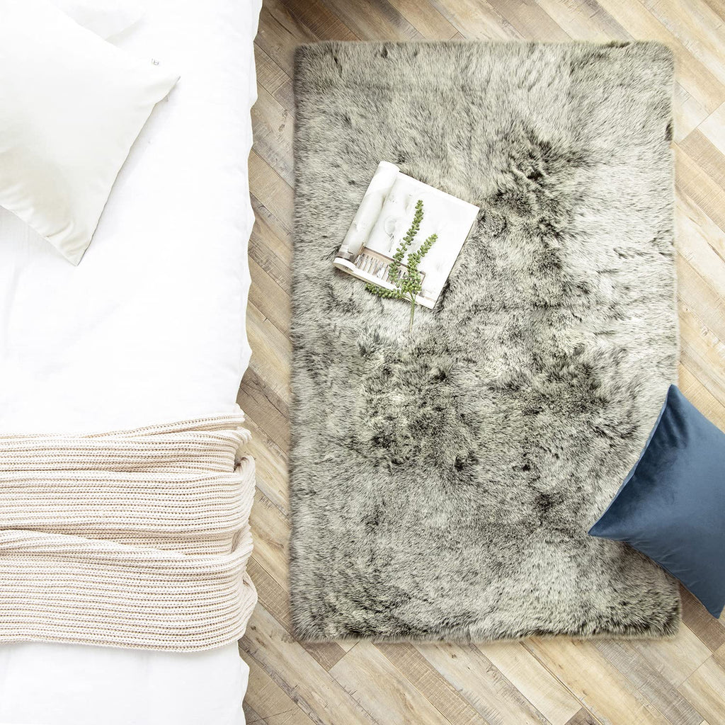 Ashler Faux Fox Fur Rug, Green White Brown Fluffy Rug, 3x5 Rectangle Rugs, Ultra Soft Shaggy Area Rugs for Bedroom, Fuzzy Carpets for Living Room, Sofa