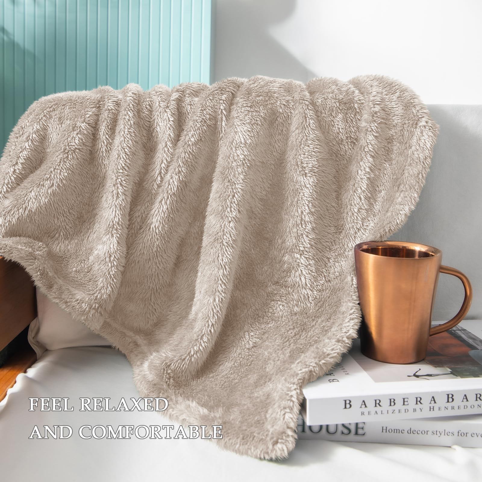 Exclusivo Mezcla Fuzzy Large Fleece Throw Blanket for Couch, Camel