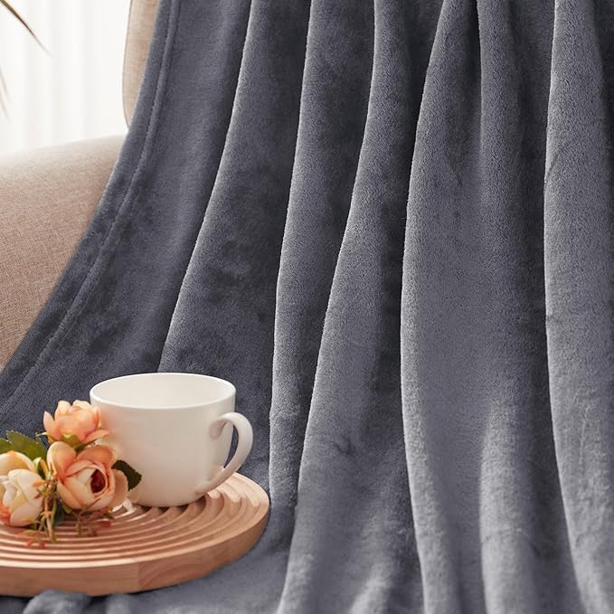 Exclusivo Mezcla Fleece Throw XL Blanket for Couch, Sofa, Super Soft and Warm Dark Grey Blankets, All Season, Cozy, Plush, Lightweight, 50x70 Inches